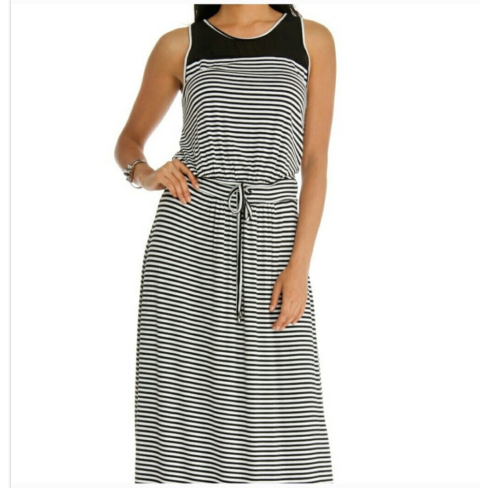 Seven7 Black White Striped Sleeveless Maxi Dress Coastal Vacation‎ Size Small